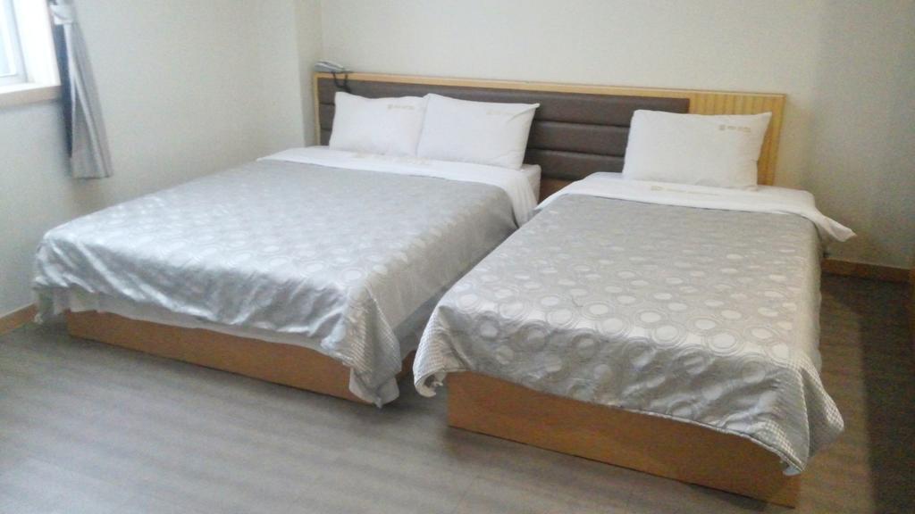 Geoje Win Hotel Quarto foto